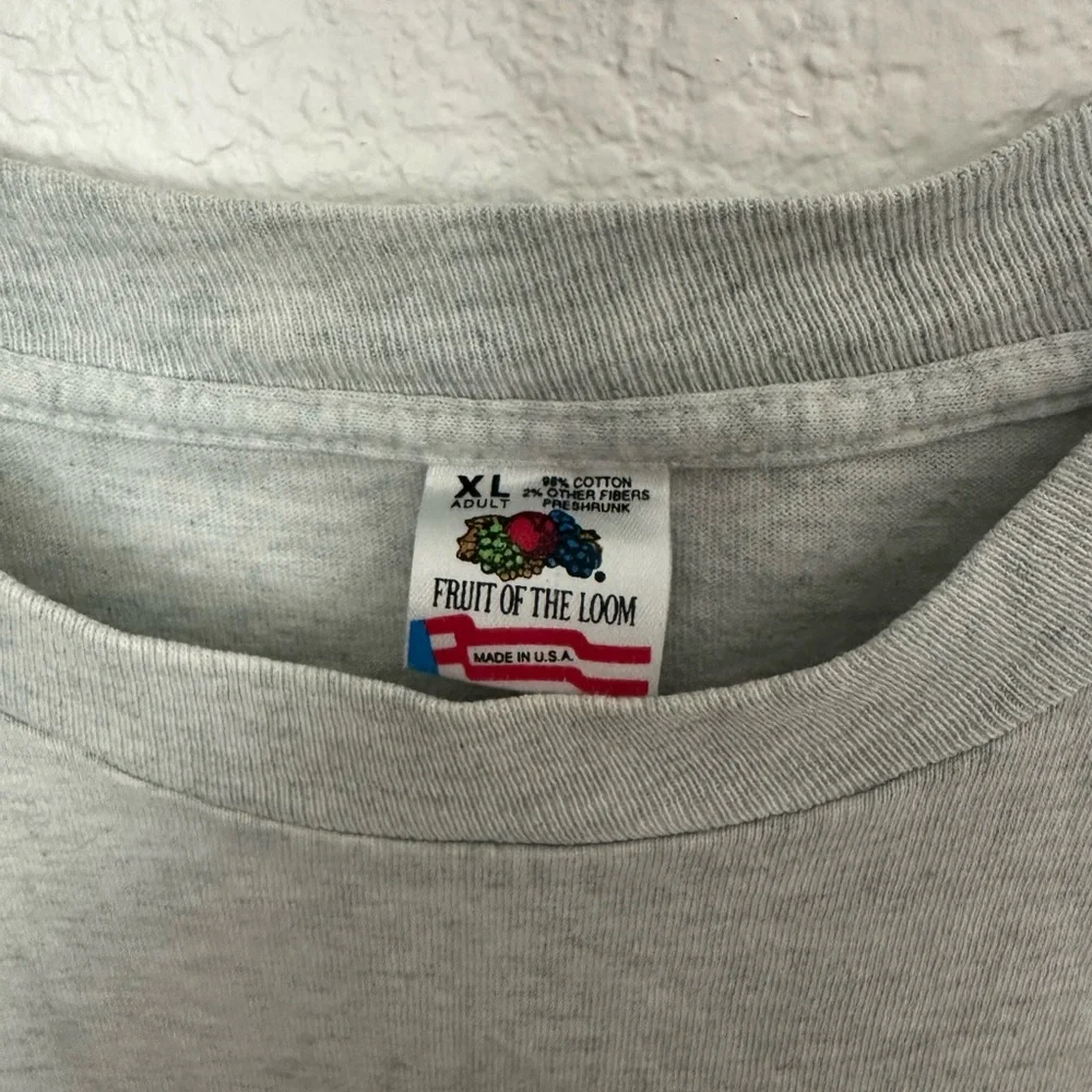 Rare Vintage Harvard Yard Tshirt Single Stitch Fruit of the Loom sz XL - Picture 2 of 5